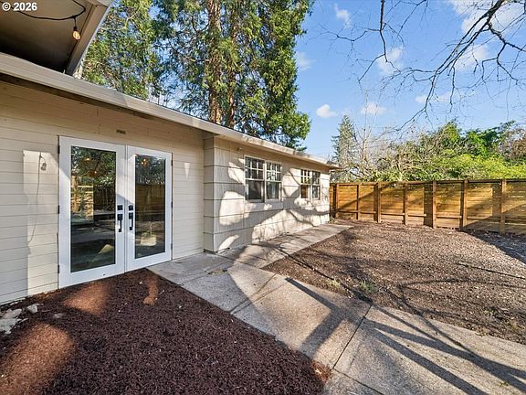 3rd image of 20115 SW Scholls Ferry Rd