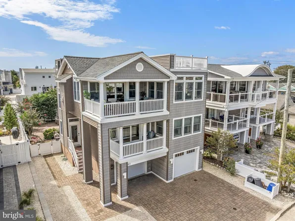 42 N 20th St, Beach Haven, NJ 08008