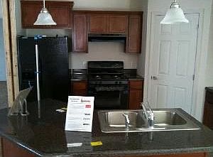 3rd image of 3013 Sewell St