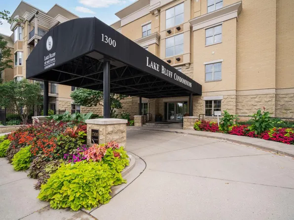 1300 North Prospect AVENUE #218, Milwaukee, WI 53202