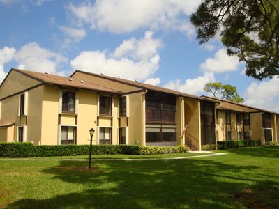 818 Sky Pine Way APT H2, Greenacres, FL, 33415