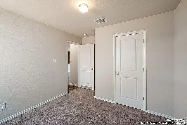 9220 Griffith Run — Photo 15