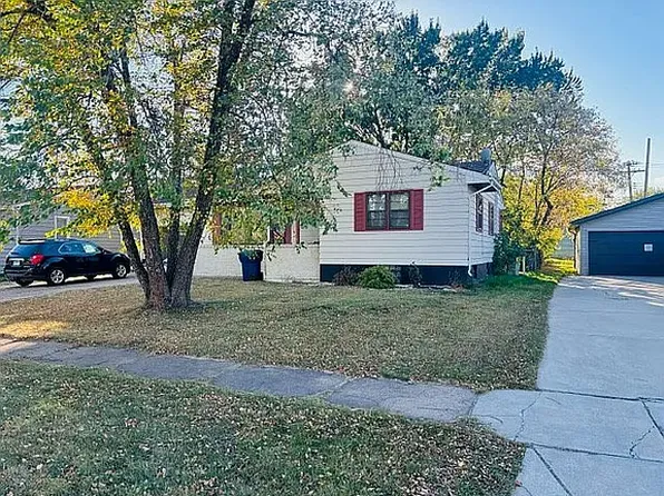 3119 Outer Dr, Hibbing, MN 55746