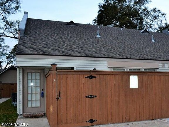 3rd image of 319 Artisan Rd APT A