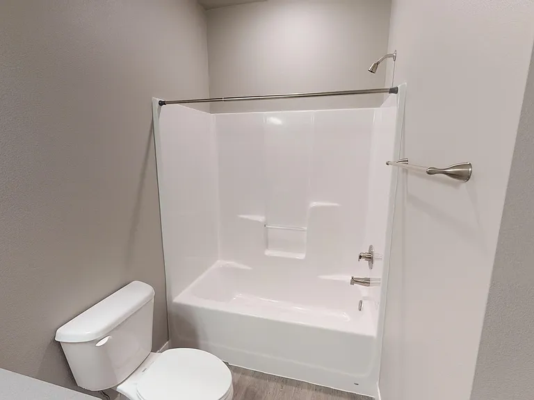 Maple Wood Townhomes — Photo 41