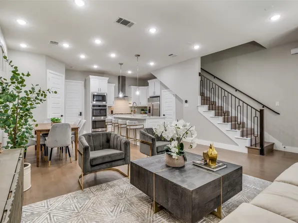 8269 Laflin Ln, Dallas, TX 75231