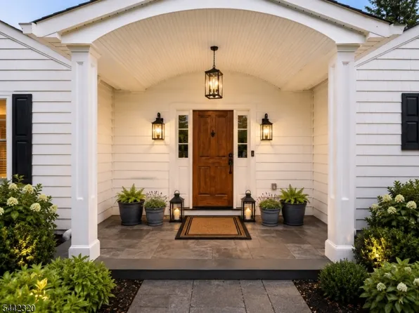 14 Calais Rd, Randolph Twp., NJ 07869