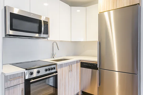 Rented by MNS | media 18