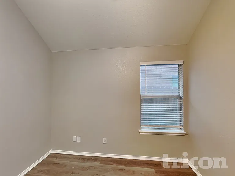 5401 Creek Hill Ln — Photo 14