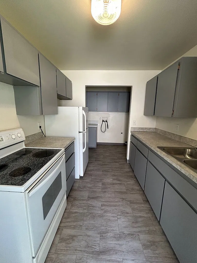 1413-1415 Home Ct — Photo 3