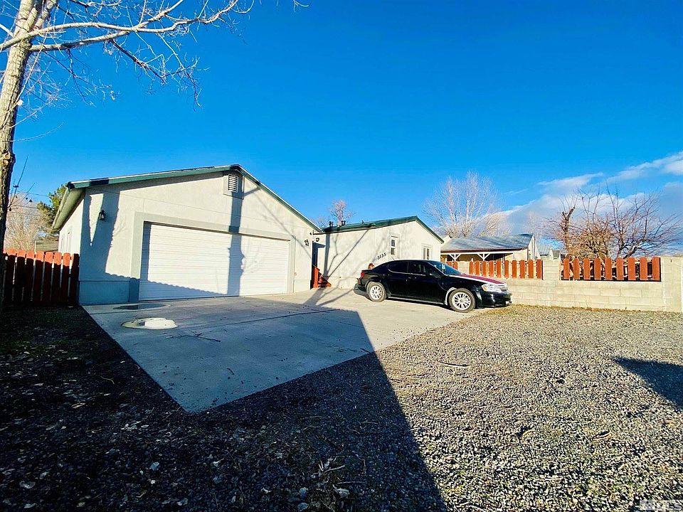 2nd image of 3135 Valley Way