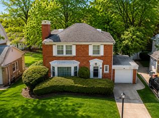 6822 N Kenton Ave, Lincolnwood, IL 60712