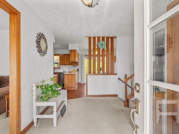 3rd image of 1309 Dairy Ln