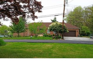 41 W Endfield Rd, Feasterville Trevose, PA 19053