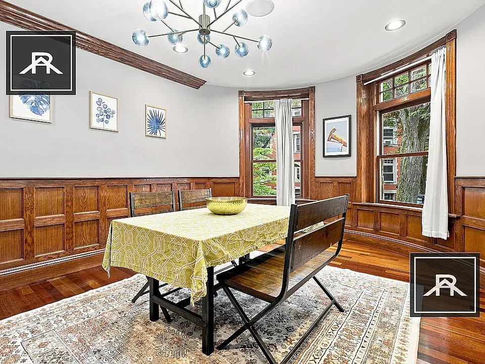 4 bed, 9999 sqft, $4,800 — Photo 2