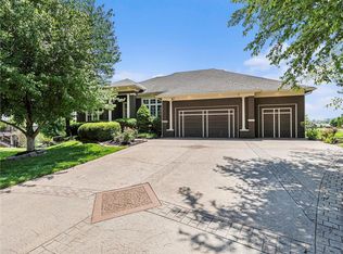 14109 Wingfoot Ct, Basehor, KS 66007