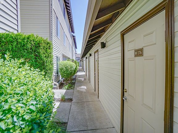 2nd image of 5264 NE 121st Ave APT 74K