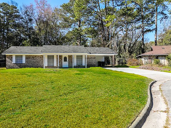 2nd image of 5 Rockingham Ct