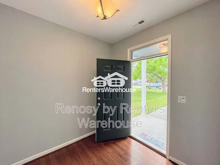 4139 Franklin St — Photo 3
