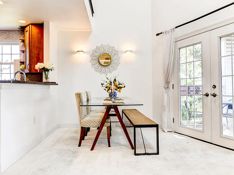 273 S Pickett St #402 — Photo 8