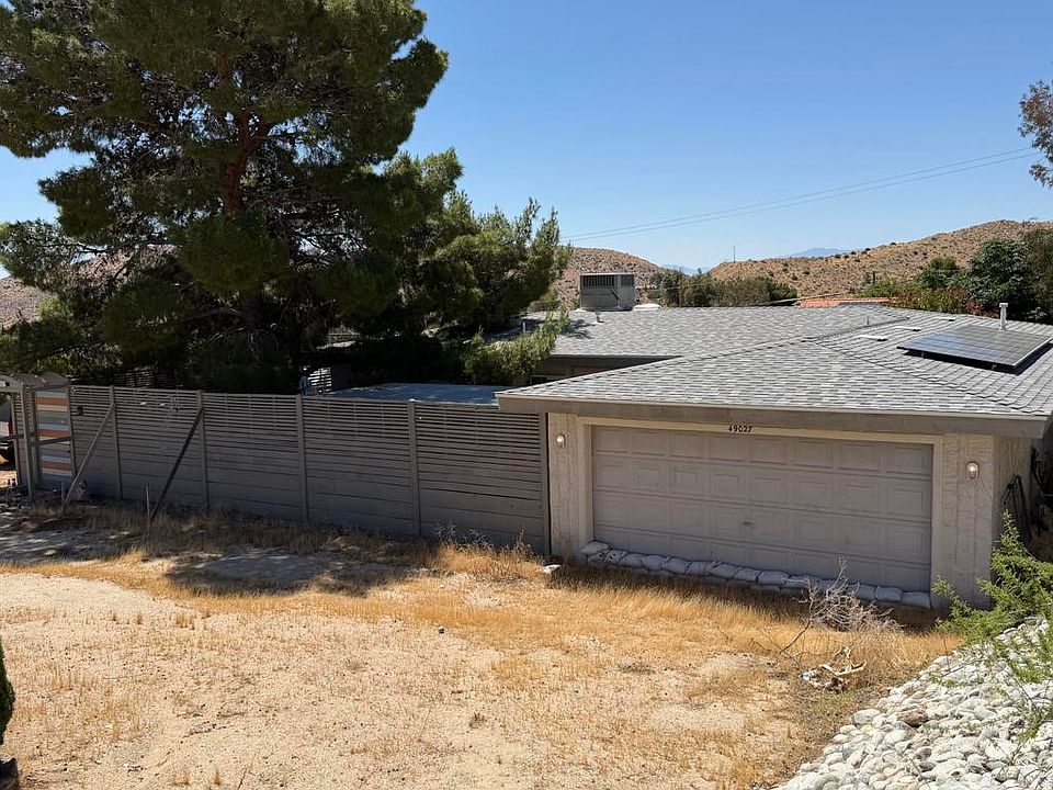1st image of 49027 Hibiscus Dr