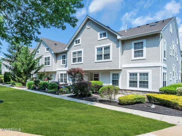 21 Forrest Court, Tinton Falls, NJ 07753