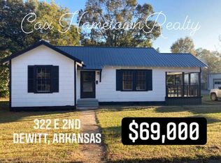 322 E 2nd St, Dewitt, AR 72042
