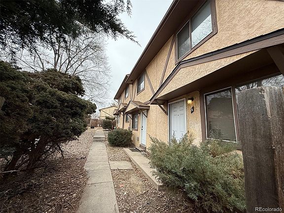 3rd image of 1820 Monterey Road