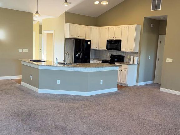 4th image of 1605 Union Park Cir