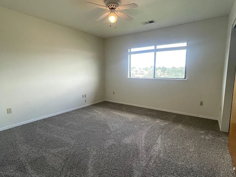 820 Mission Sierra Ct #D — Photo 11