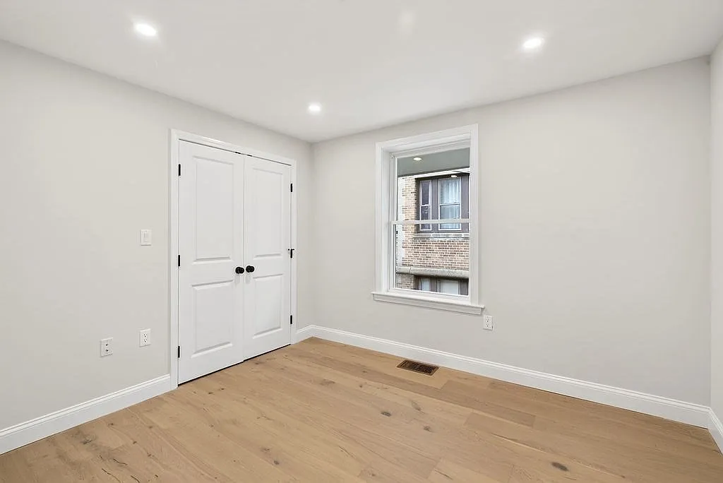 4 bed, 1950 sqft, $4,950 — Photo 4