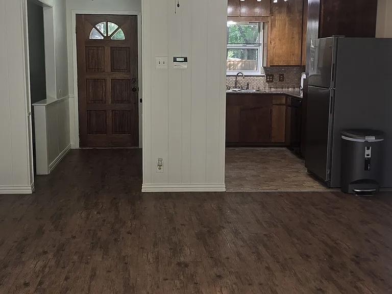 412 Jones St — Photo 10