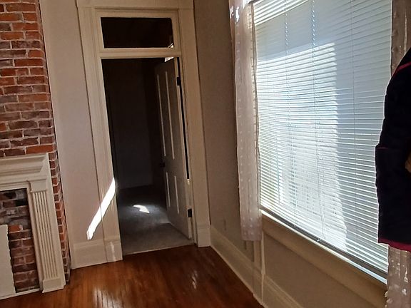 3rd image of 2926 P St APT 1