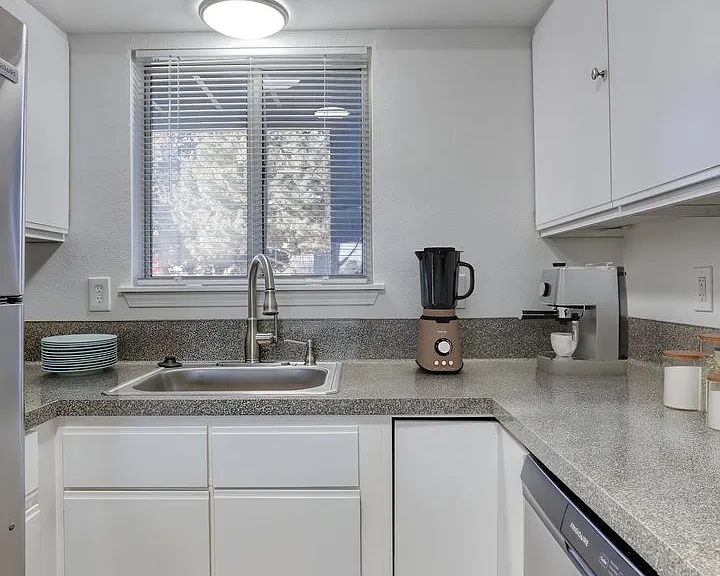 Maple Grove Apartments — Photo 27
