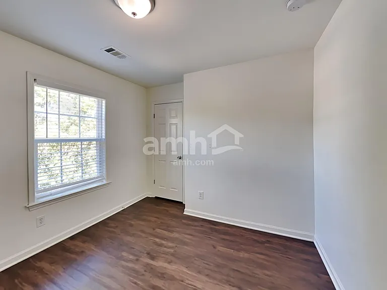 2264 Monthemer Cove Dr — Photo 23