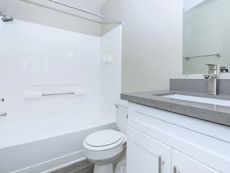 MODERN BATHROOM AT SUNSET HILLS