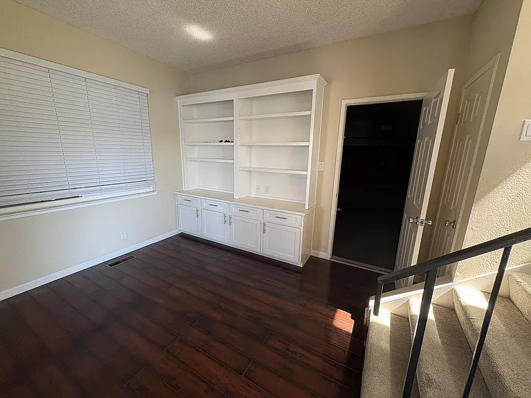 736 Fathom Dr — Photo 8