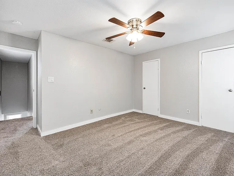 4620 W Orange St — Photo 16
