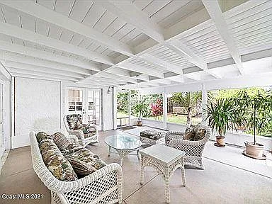 4 bed, 2517 sqft, $4,200 — Photo 4