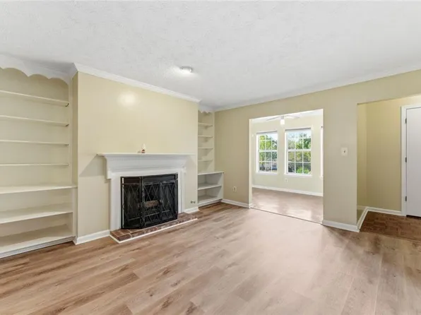 2043 Brian Way, Decatur, GA 30033
