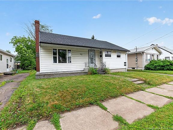 3rd image of 43 Derby St
