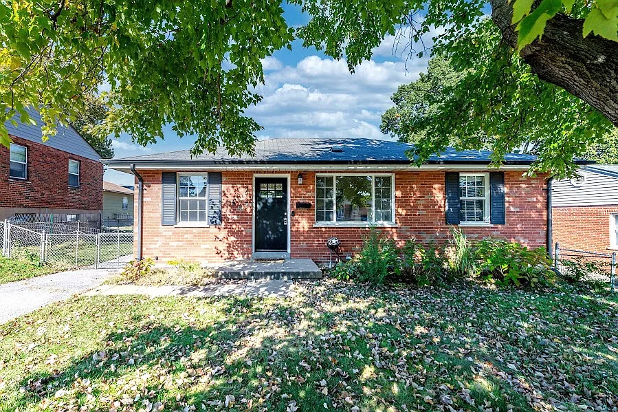 2 bed, 1400 sqft, $1,850 — Photo 4