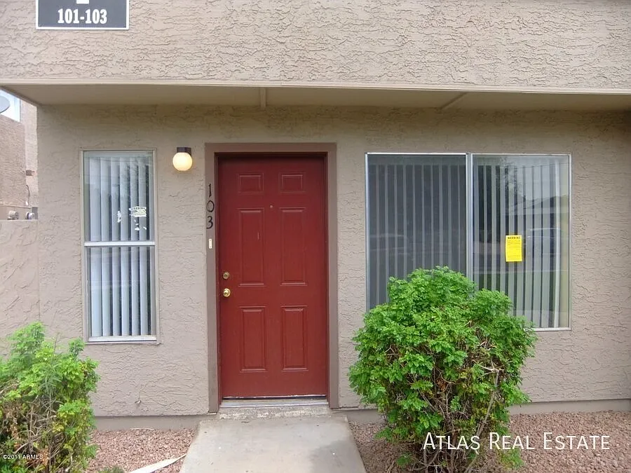 Building Photo - 4828 W Orangewood Ave #103
