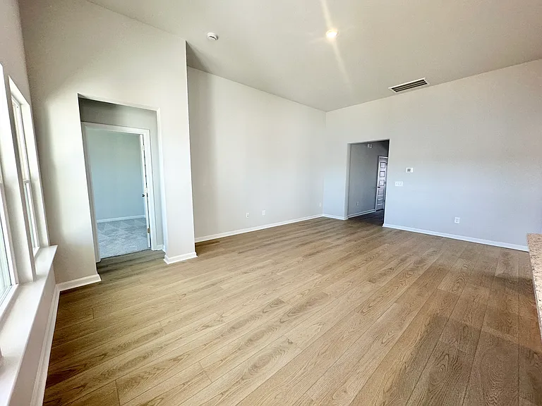 740 Isle Verde Dr — Photo 8
