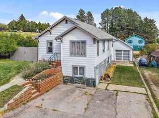 48 N 1st St, Custer, SD 57730