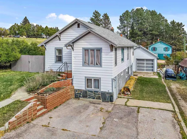 48 N 1st St, Custer, SD 57730
