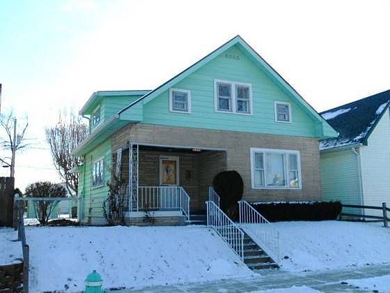 1st image of 1537 E Kelly St
