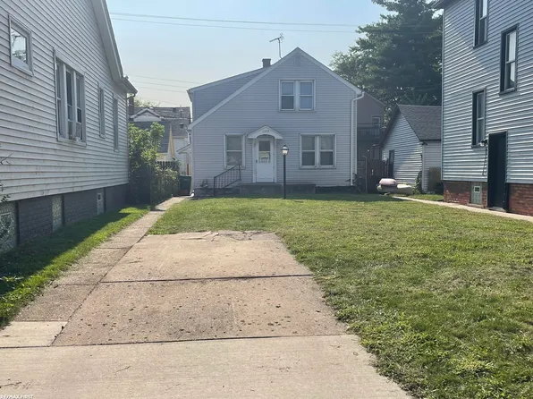 1377 Maryland St, Grosse Pointe Park, MI 48230