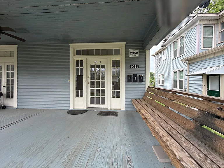 1019 Sheridan Ave #A — Photo 3