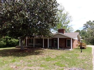 2 Lake Rd, Hattiesburg, MS 39401